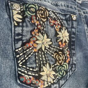 Miss Me Jeans size 29 signature boot with colorful sparkly pockets